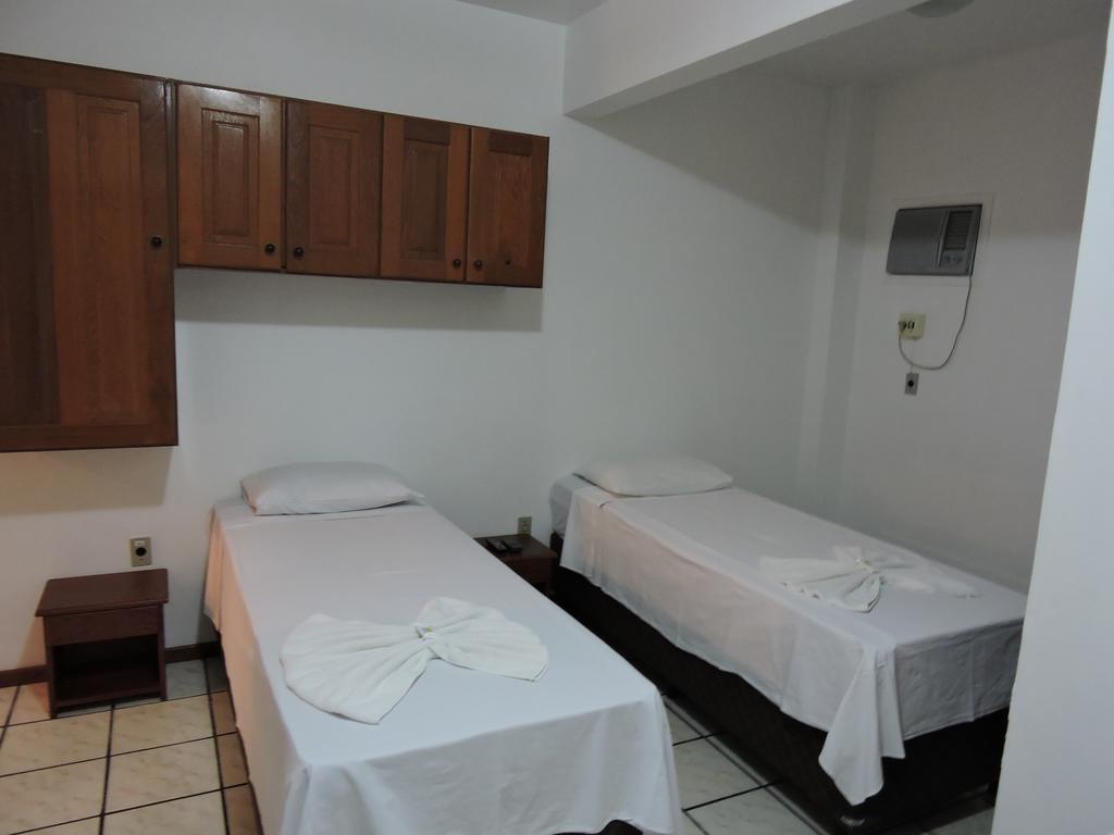 Rede Hs Hotelaria Florianopolis Ruang foto